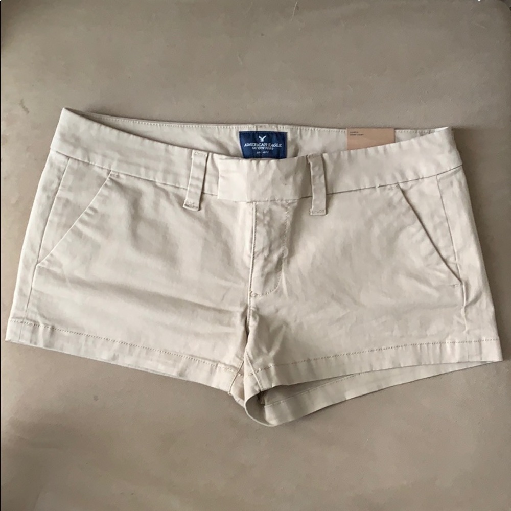 NWT American Eagle khaki shorts